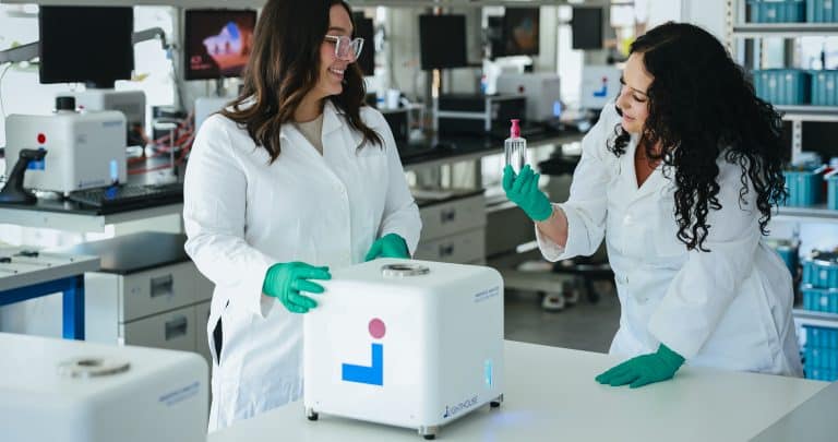 LIGHTHOUSE analysts measuring samples on an FMS headspace analyzer